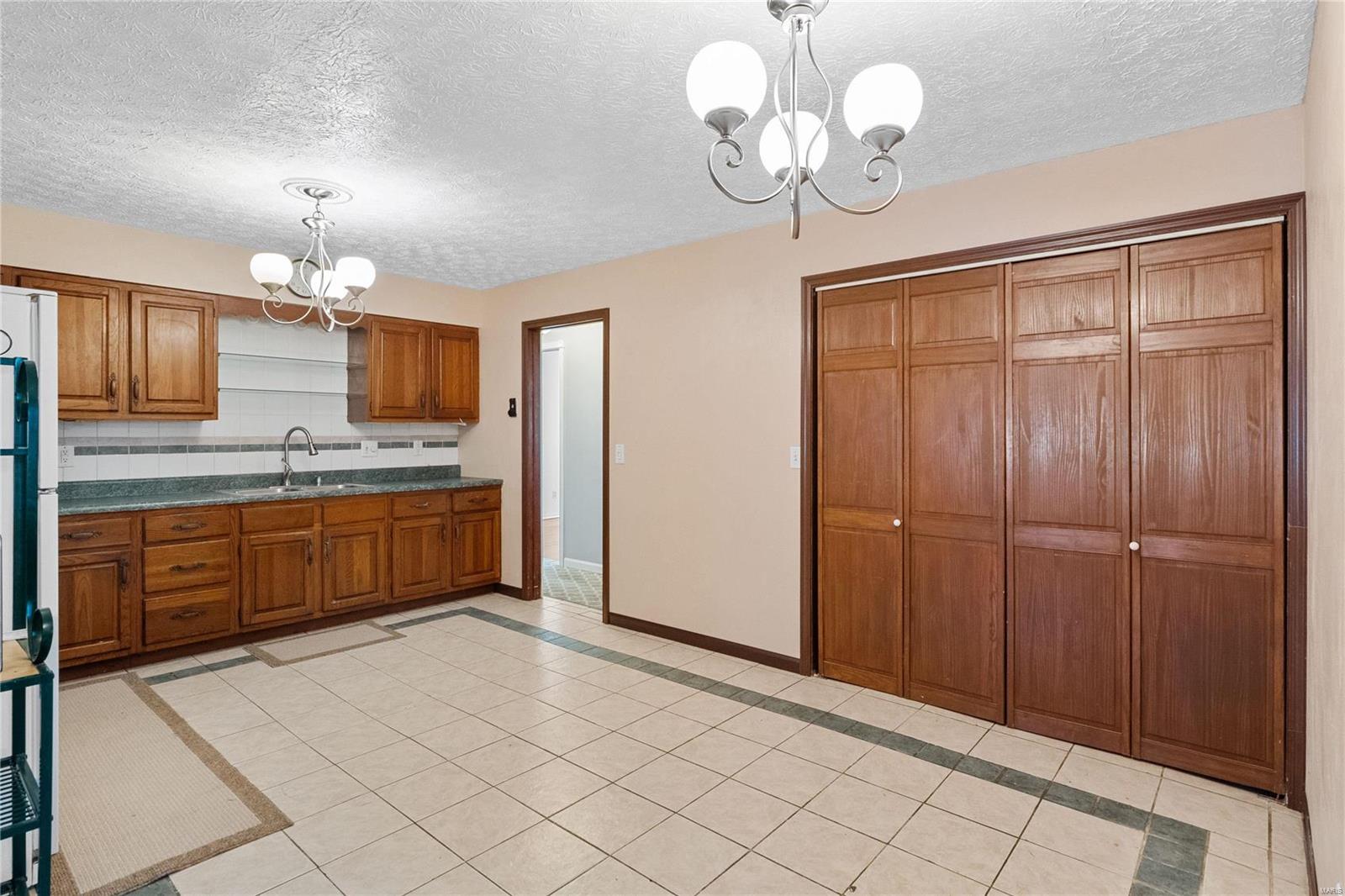 206 Hazel Street Troy, IL 62294 - Photo 18 of 33 Gallery Image 18