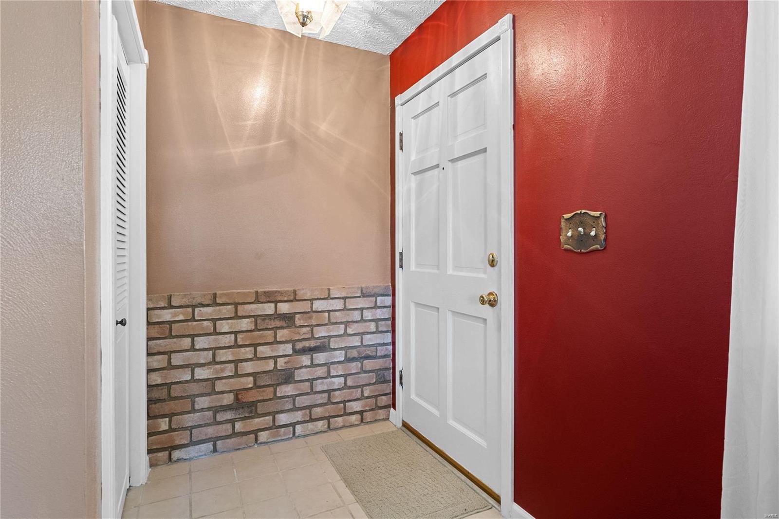 206 Hazel Street Troy, IL 62294 - Photo 2 of 33 Gallery Image 2