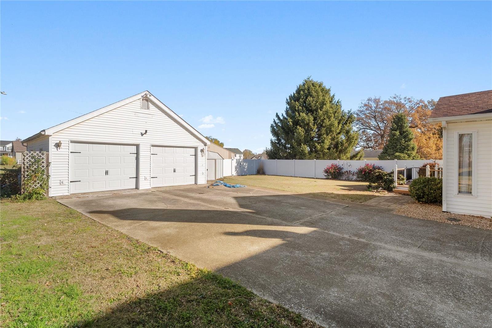 206 Hazel Street Troy, IL 62294 - Photo 23 of 33 Gallery Image 23