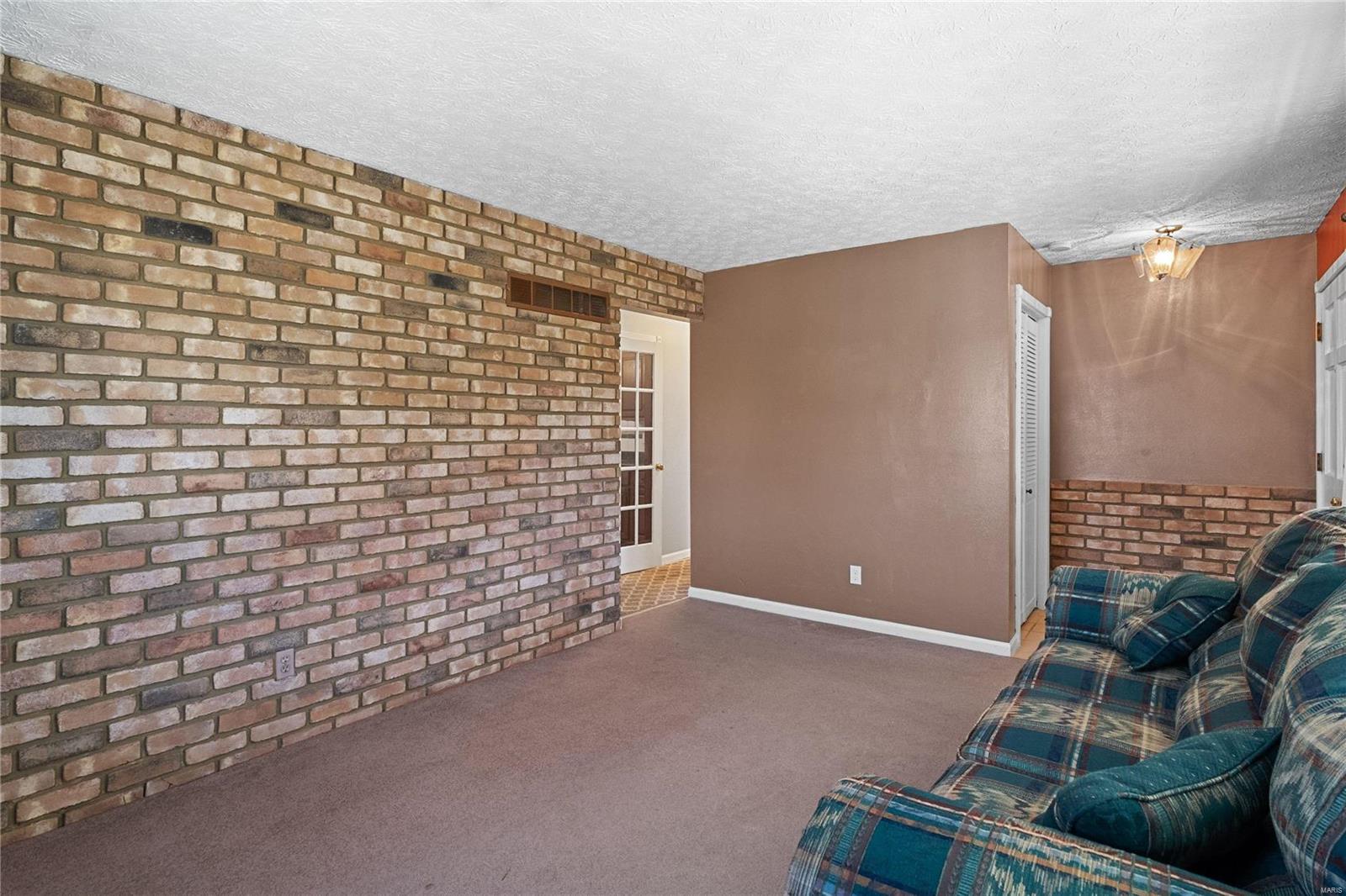 206 Hazel Street Troy, IL 62294 - Photo 4 of 33 Gallery Image 4
