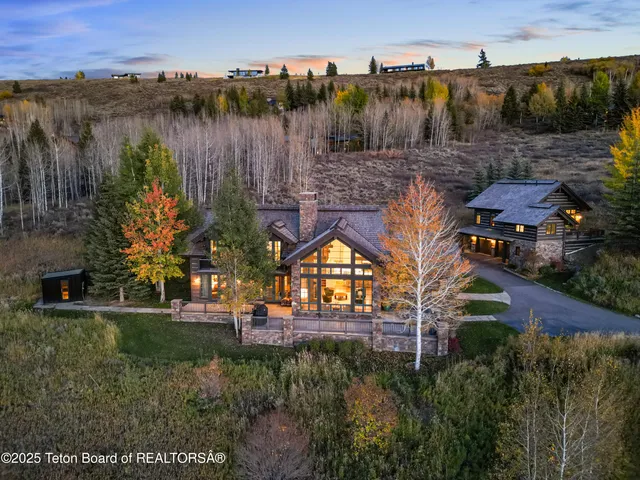$12,995,000 | 725 North Bar Y Road, Jackson, WY 83001
