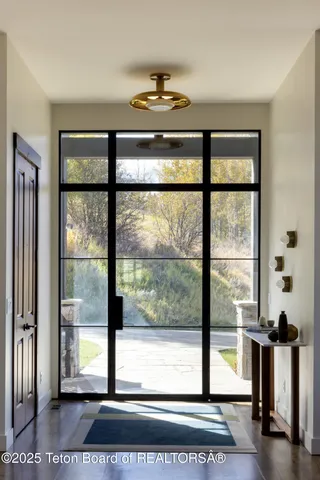 $12,995,000 | 725 North Bar Y Road, Jackson, WY 83001