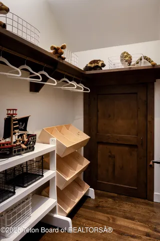 $12,995,000 | 725 North Bar Y Road, Jackson, WY 83001