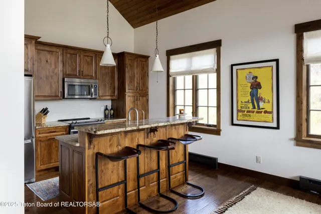 $12,995,000 | 725 North Bar Y Road, Jackson, WY 83001