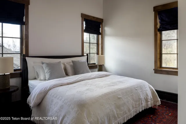 $12,995,000 | 725 North Bar Y Road, Jackson, WY 83001