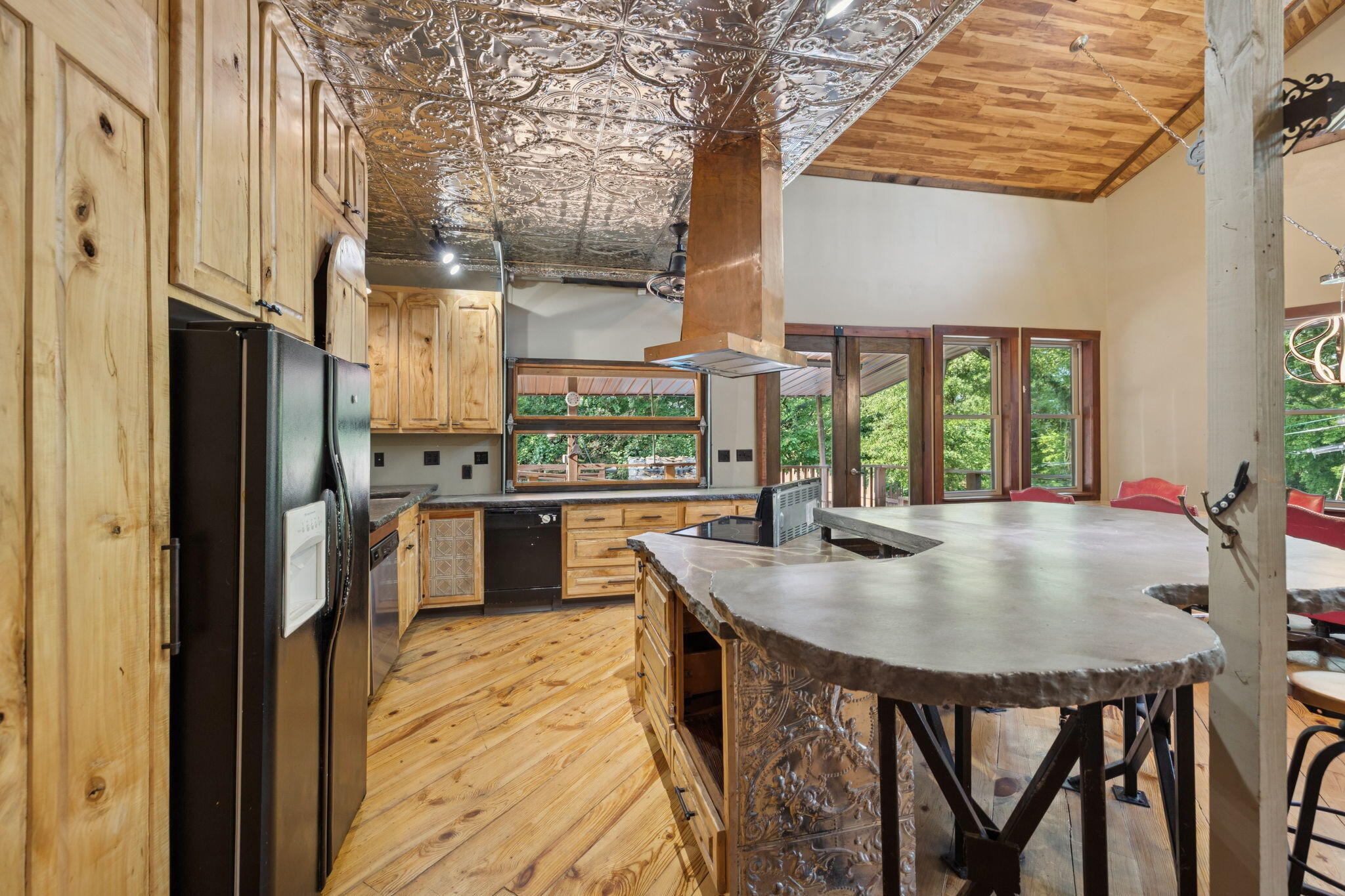 1014 Meroney Street Chattanooga, TN 37405 - Photo 15 of 87 15-web-or-mls-1014 Meroney St - 032