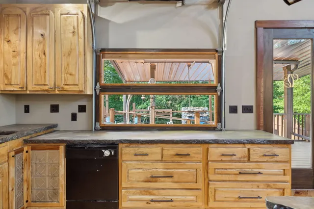 $899,000 | 1014 Meroney Street, Chattanooga, TN 37405