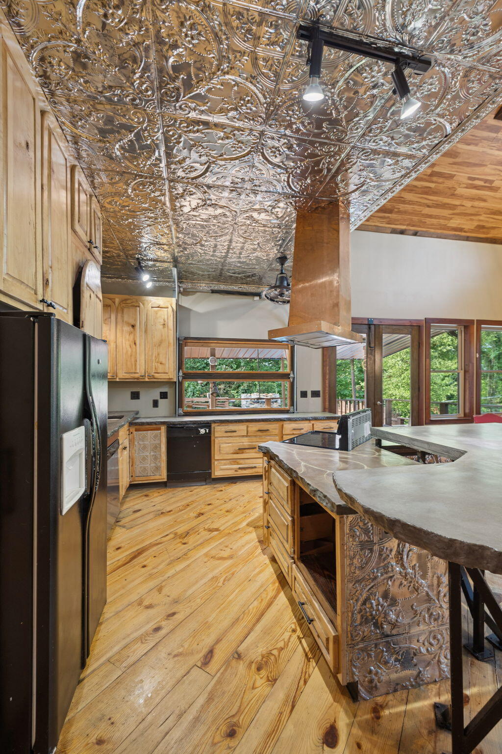 1014 Meroney Street Chattanooga, TN 37405 - Photo 22 of 87 22-web-or-mls-1014 Meroney St - 039