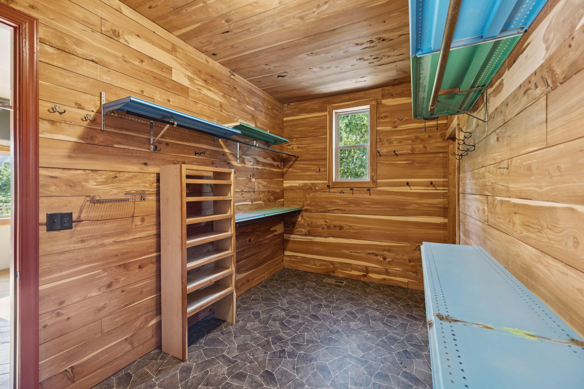 1014 Meroney Street Chattanooga, TN 37405 - Photo 36 of 87 36-web-or-mls-1014 Meroney St - 009