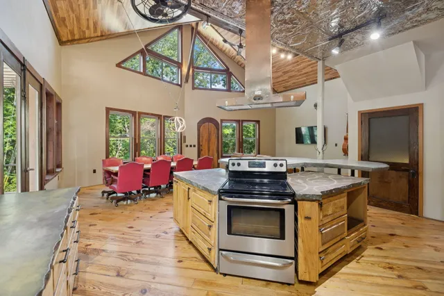 $899,000 | 1014 Meroney Street, Chattanooga, TN 37405