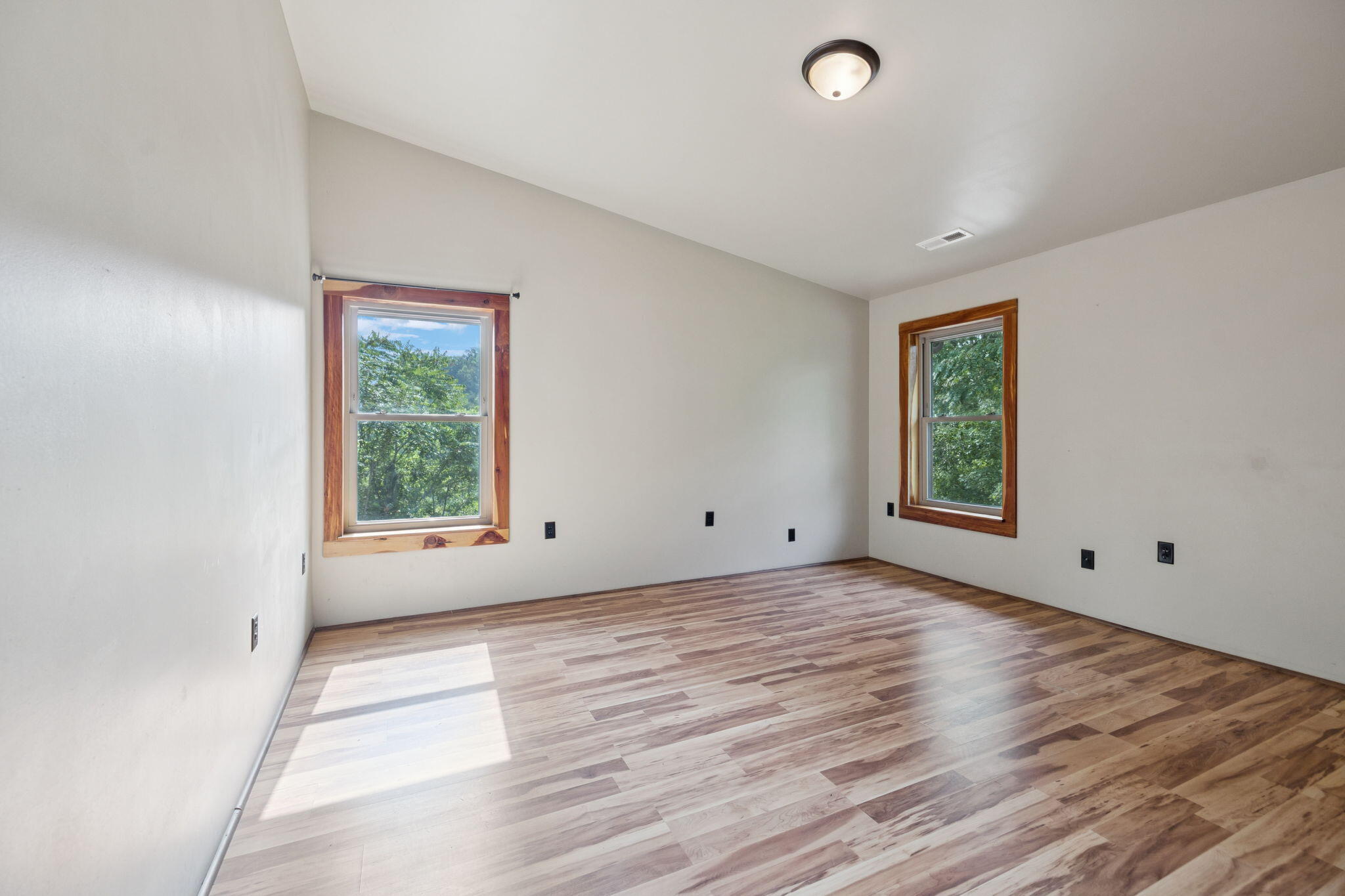 1014 Meroney Street Chattanooga, TN 37405 - Photo 51 of 87 51-web-or-mls-1014 Meroney St - 051