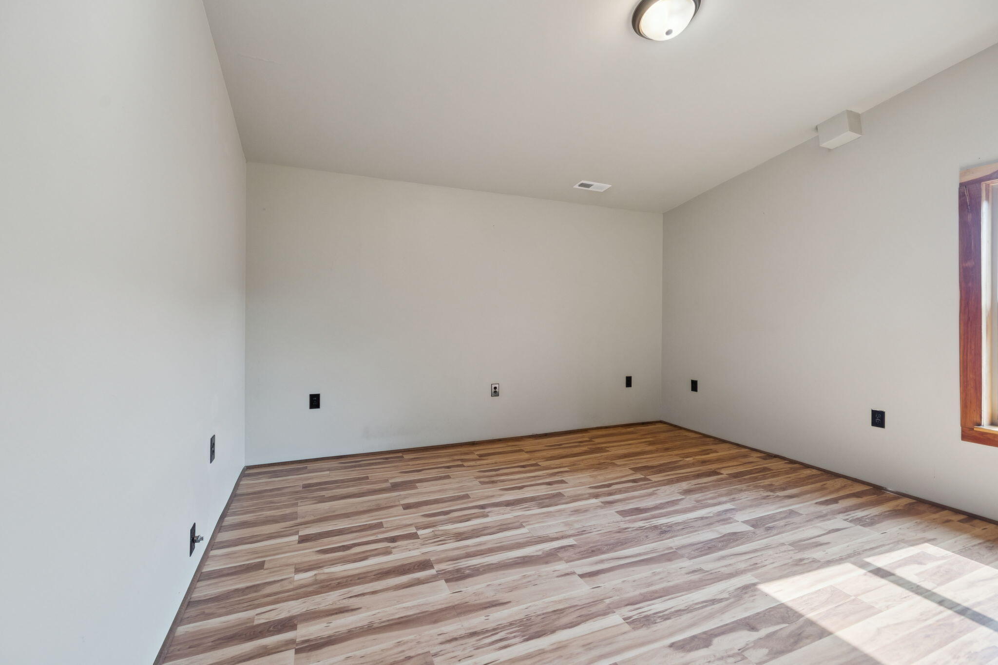 1014 Meroney Street Chattanooga, TN 37405 - Photo 54 of 87 54-web-or-mls-1014 Meroney St - 054