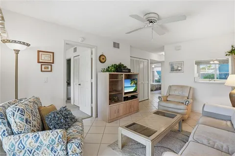 $247,000 | 141 Wading Bird Circle, Unit G102, Naples, FL 34110