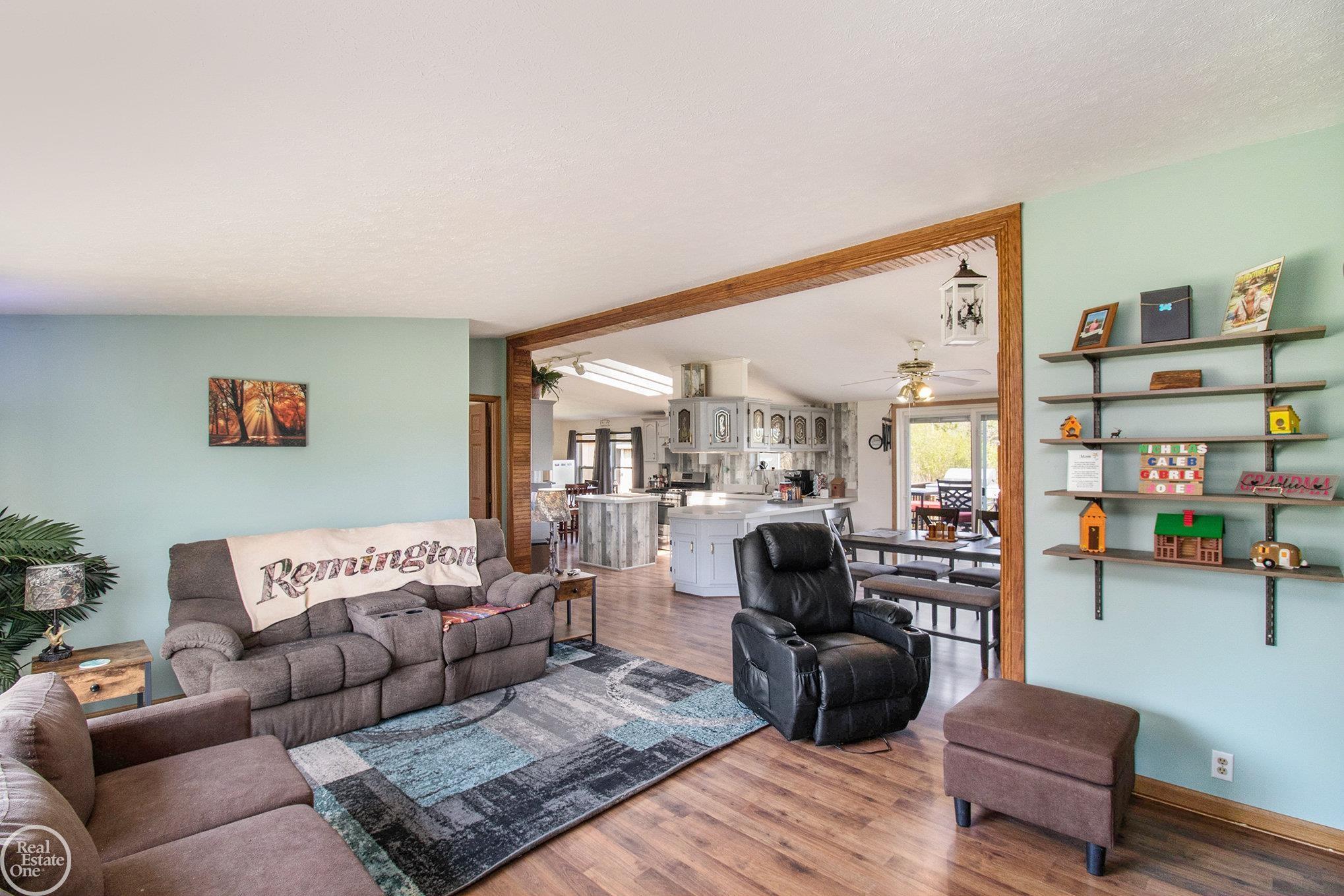 4184 Harris Road Fort Gratiot, MI 48059 - Photo 10 of 31 50109377-9.JPG