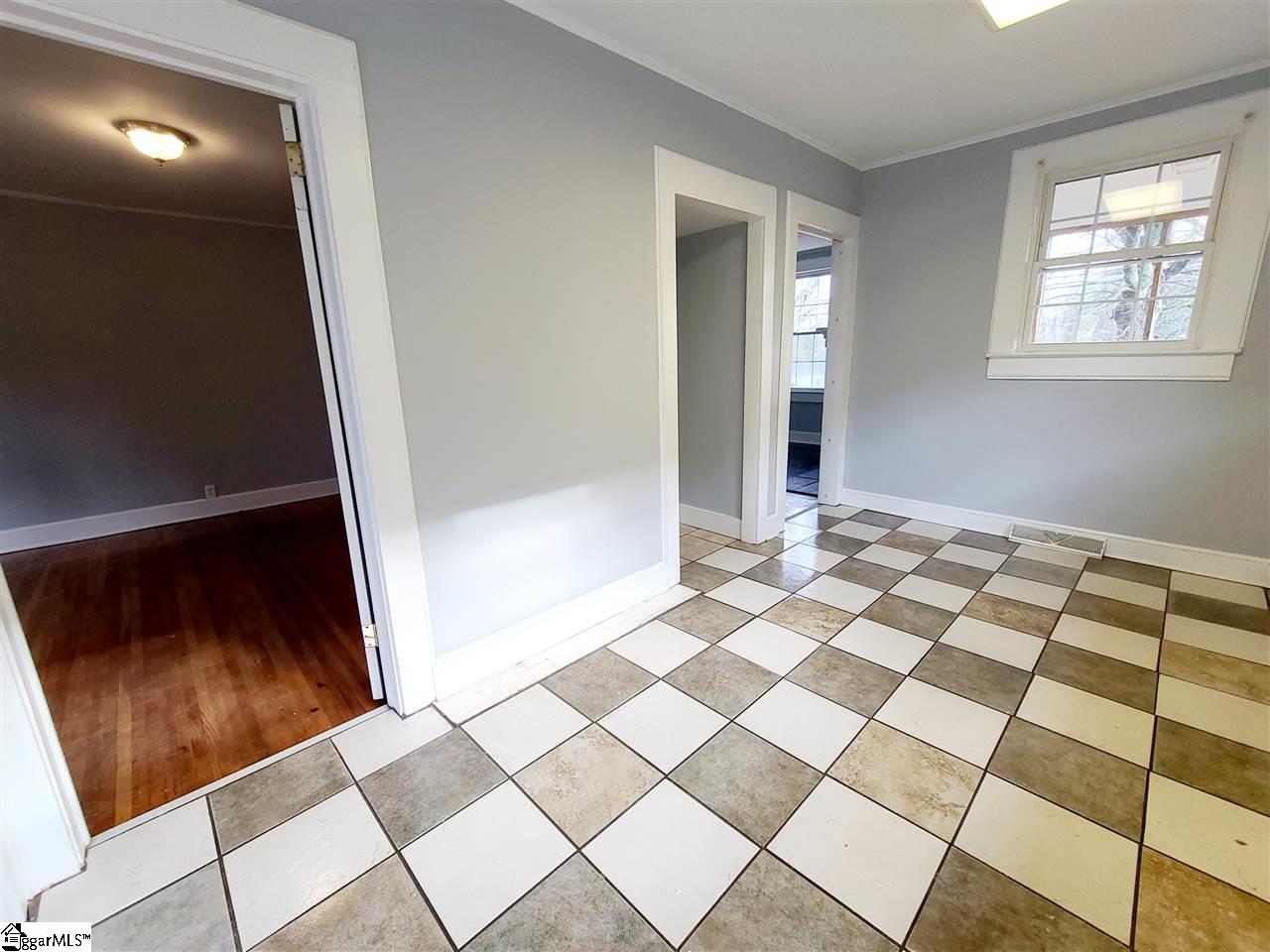 409 State Park Road Greenville, SC 29609 - Photo 5 of 22 Gallery Image 5