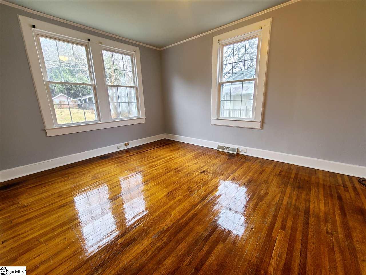 409 State Park Road Greenville, SC 29609 - Photo 8 of 22 Gallery Image 8