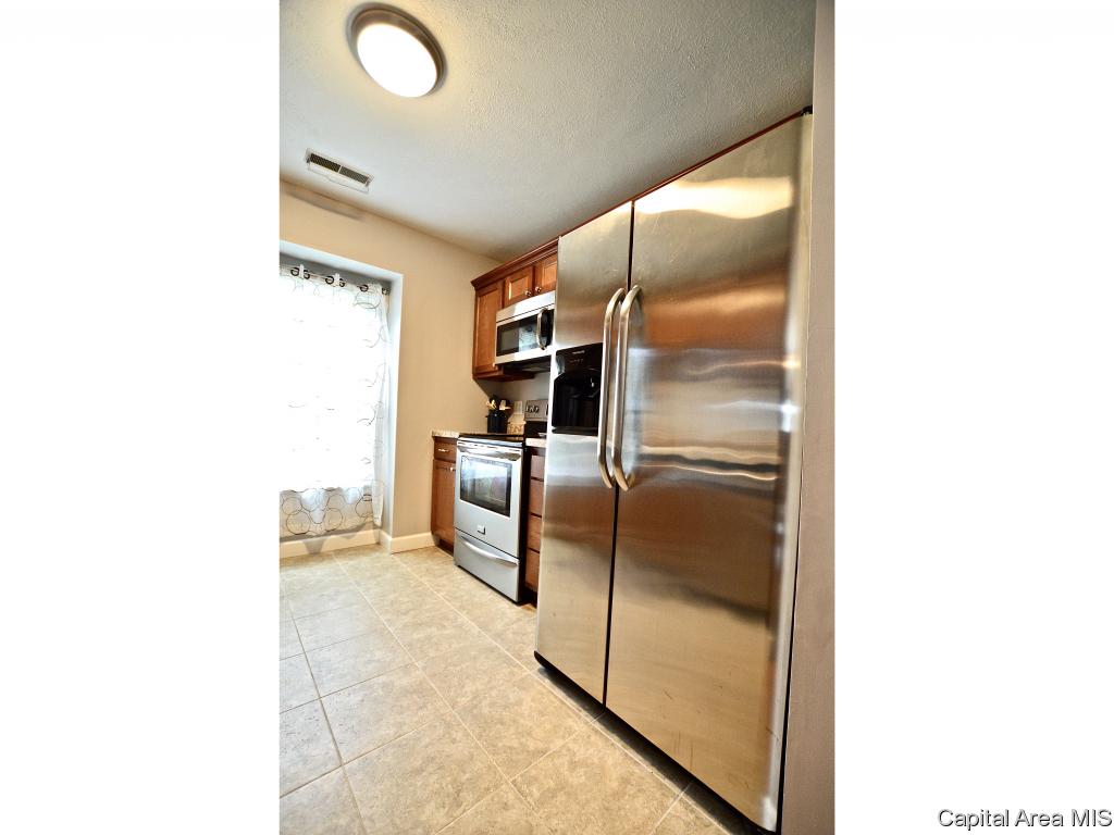 213 Eagle Ridge Drive Chatham, IL 62629 - Photo 11 of 18 Gallery Image 11