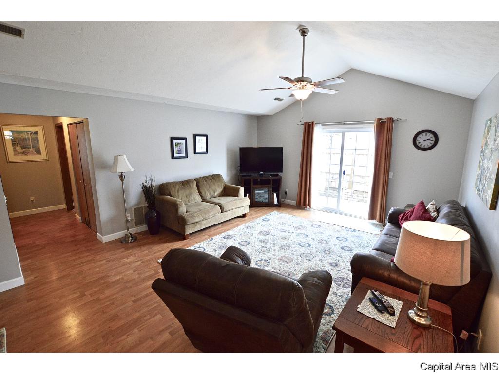 213 Eagle Ridge Drive Chatham, IL 62629 - Photo 8 of 18 Gallery Image 8