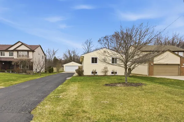 $375,000 | 871 Vanderpool Drive, Troy, MI 48083