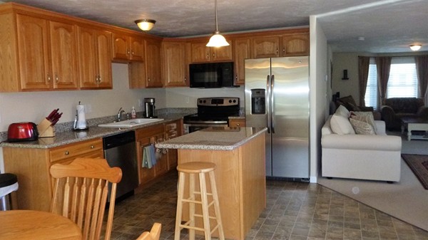31 Honeysuckle Road Worcester, MA 01607 - Photo 7 of 25 Gallery Image 7