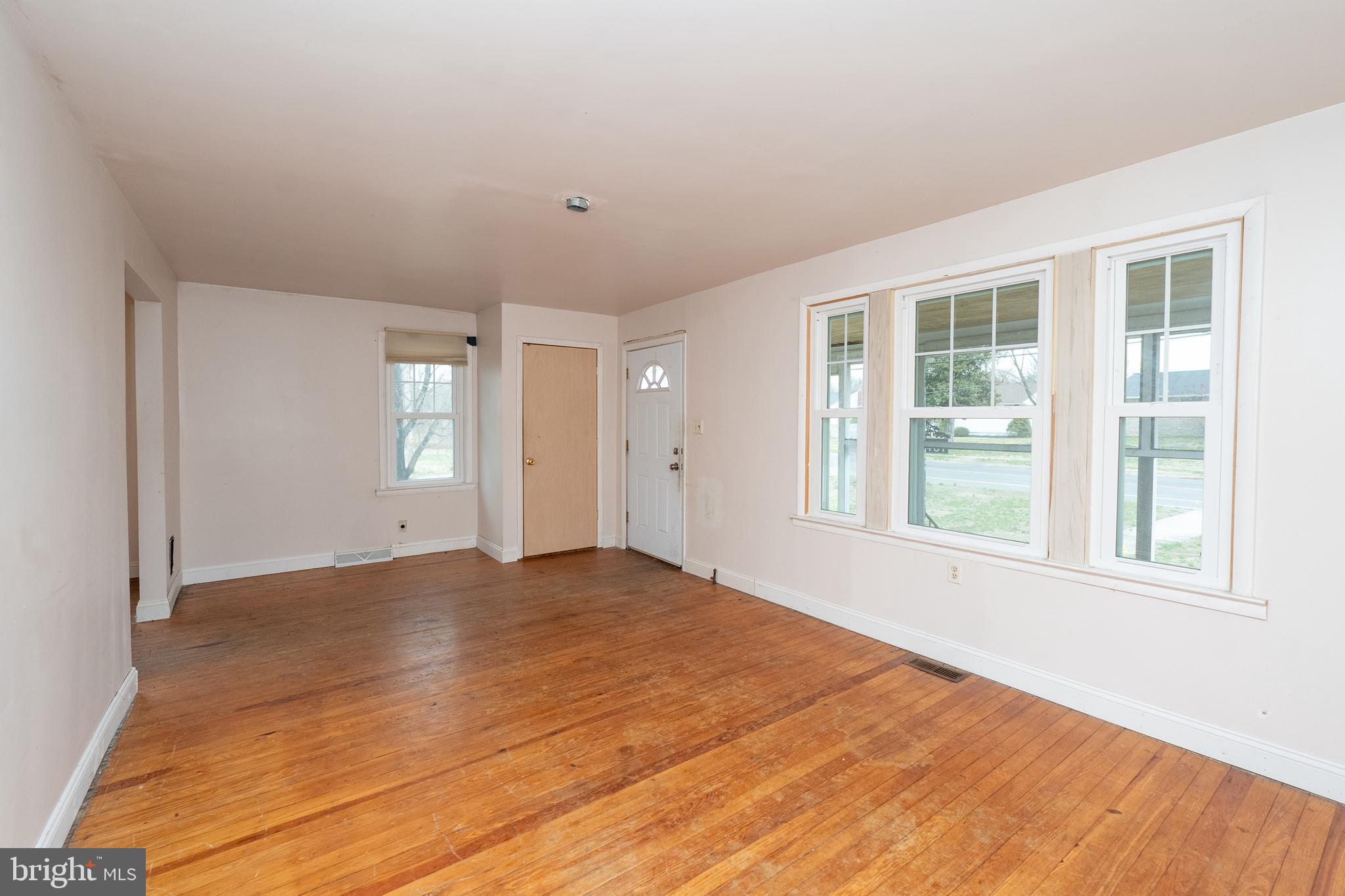 1401 Glassboro Road Wenonah, NJ 08090 - Photo 15 of 41 a view of empty room with wooden floor and fan