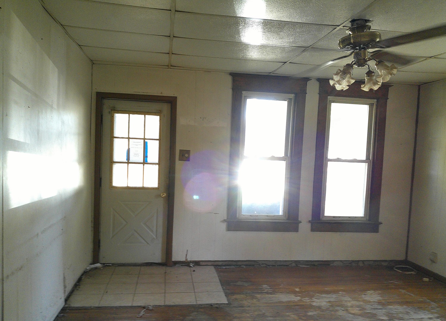 701 South Cain Street Clinton, IL 61727 - Photo 2 of 12