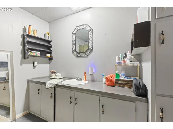 $320,000 | 3197 Bilger Creek Road, Myrtle Creek, OR 97457