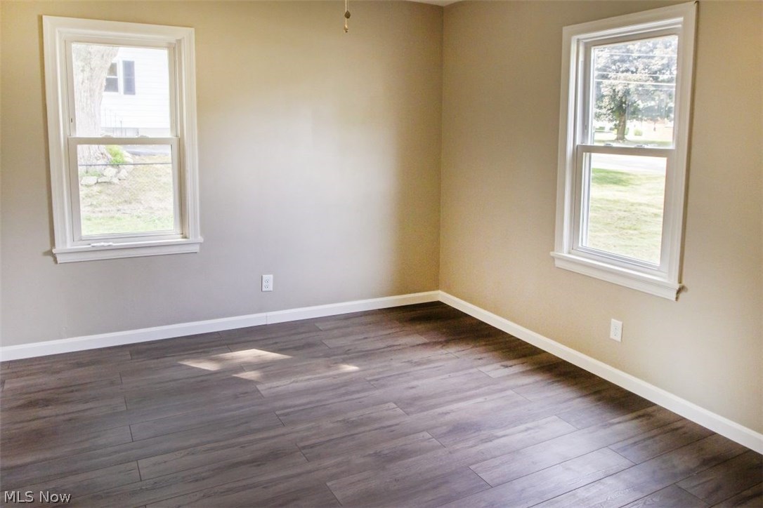 316 Pembroke Road Akron, OH 44333 - Photo 9 of 15 Gallery Image 9