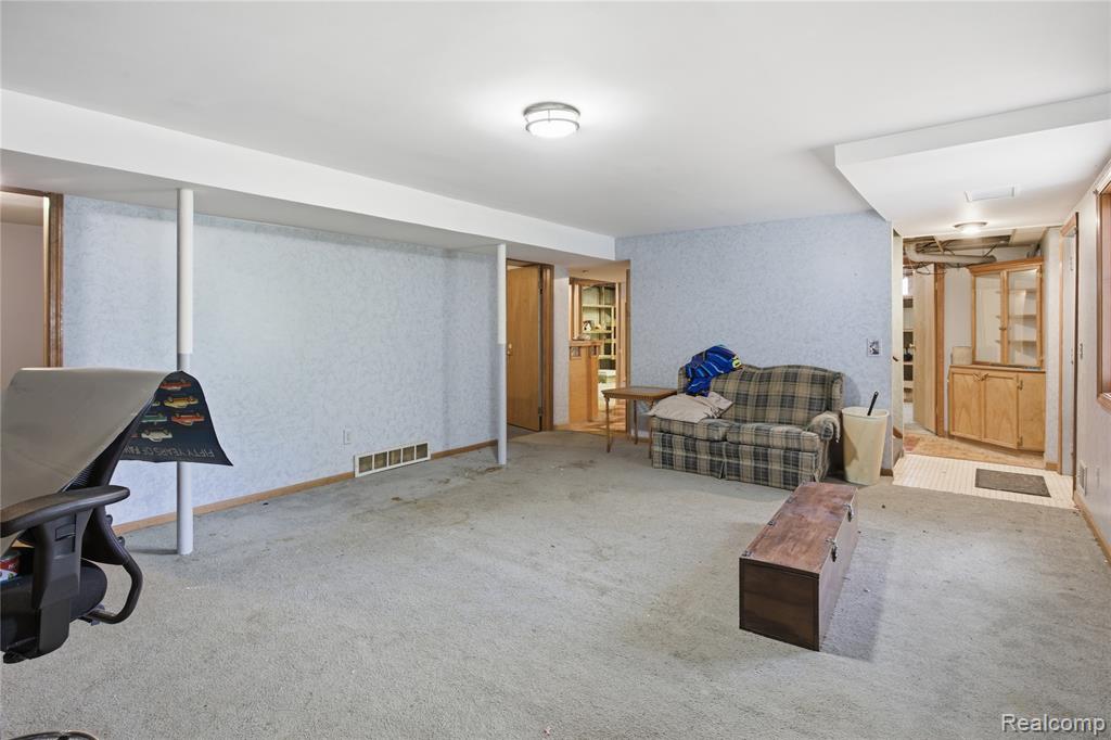 3931 Mildred Avenue Rochester Hills, MI 48309 - Photo 20 of 39