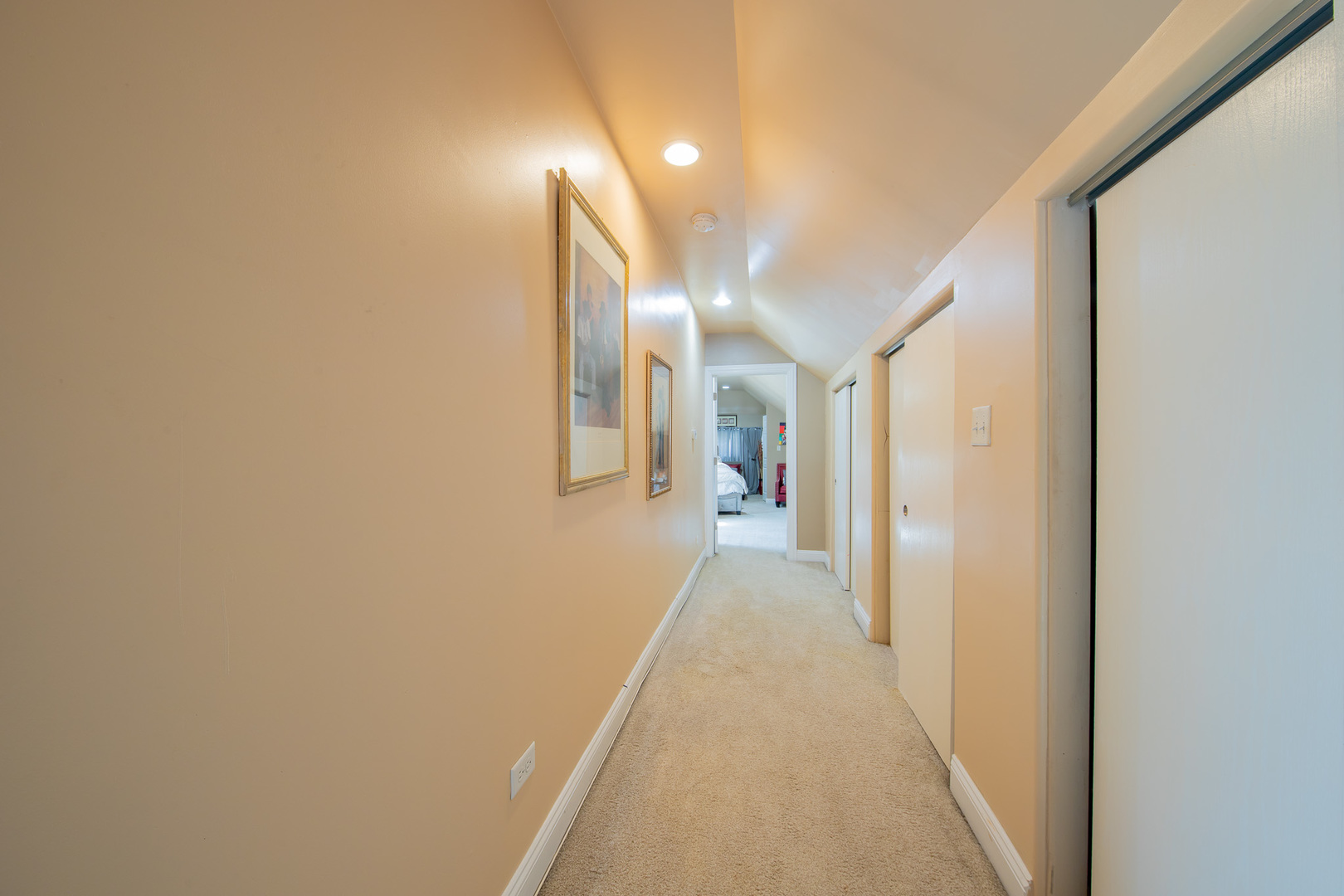 10215 South Charles Street Chicago, IL 60643 - Photo 14 of 33 a view of a hallway with a white walls