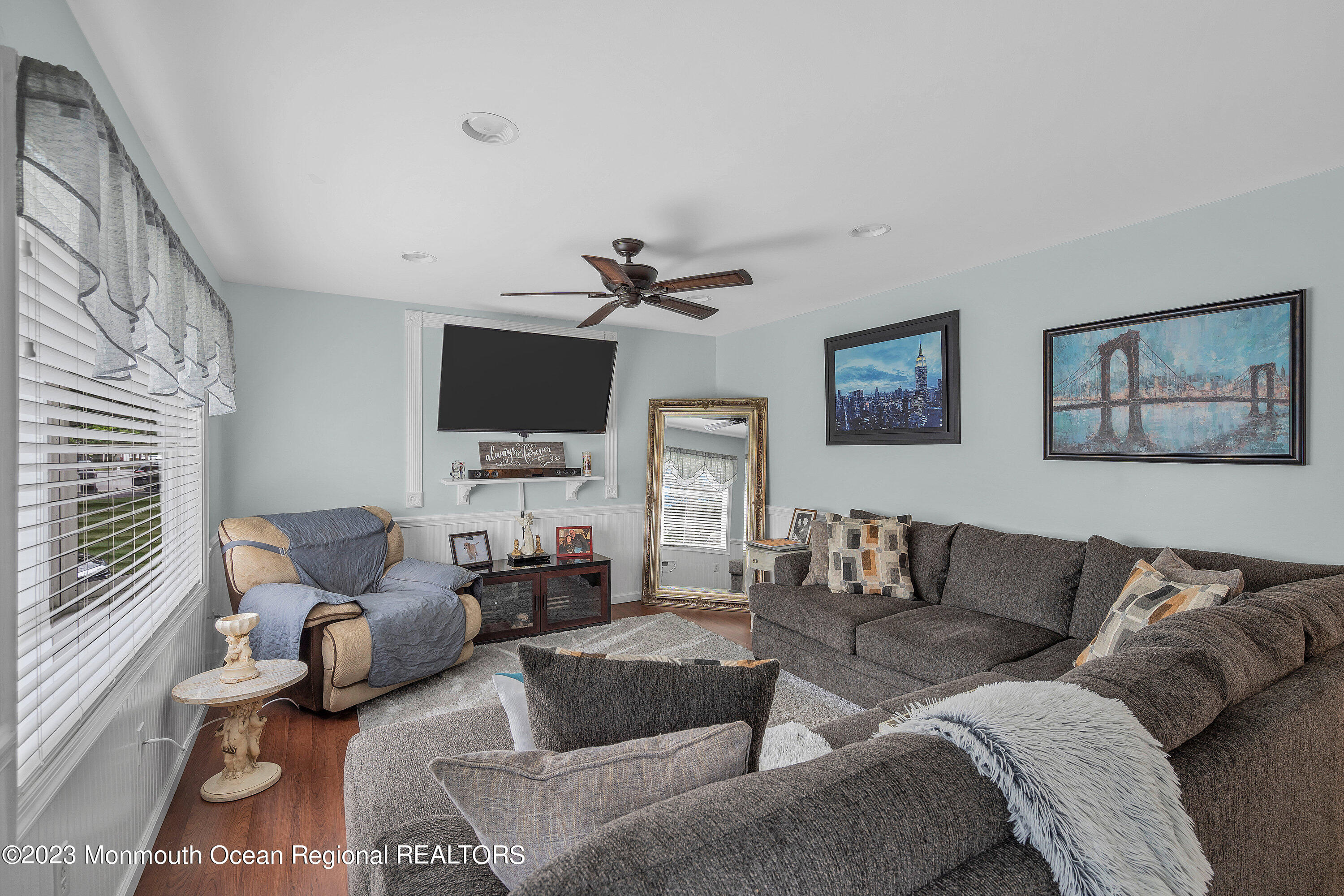 20 Woodland Road Bayville, NJ 08721 - Photo 17 of 62 a living room with furniture and a flat screen tv