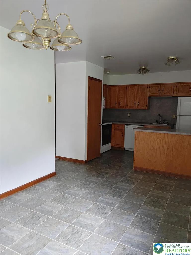 165 Stagecoach Road, Unit 3 Gilbert, PA 18331 - Photo 18 of 20