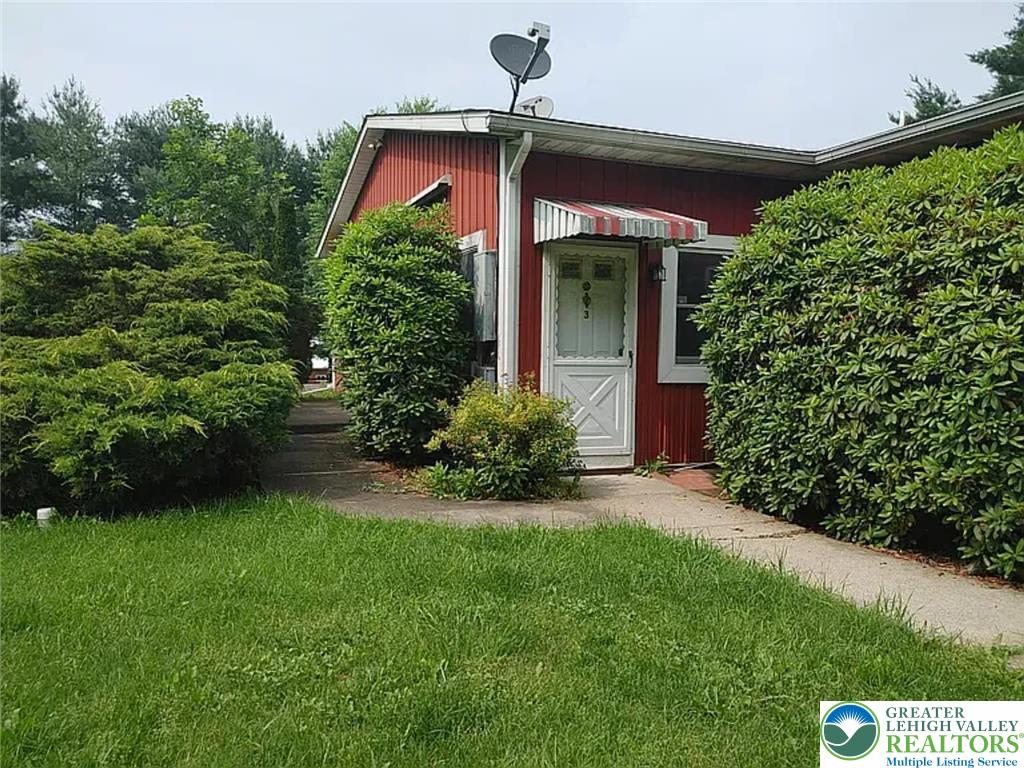 165 Stagecoach Road, Unit 3 Gilbert, PA 18331 - Photo 2 of 20