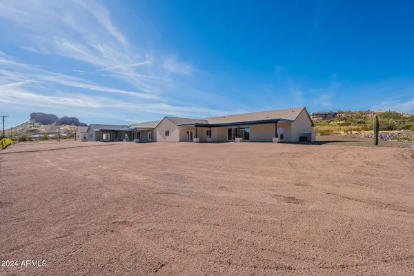 $995,000 | 3877 South Veronica Lane, Gold Canyon, AZ 85118