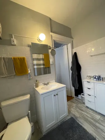 $2,375 | 1101 West Pratt Boulevard, Unit 3W, Chicago, IL 60626