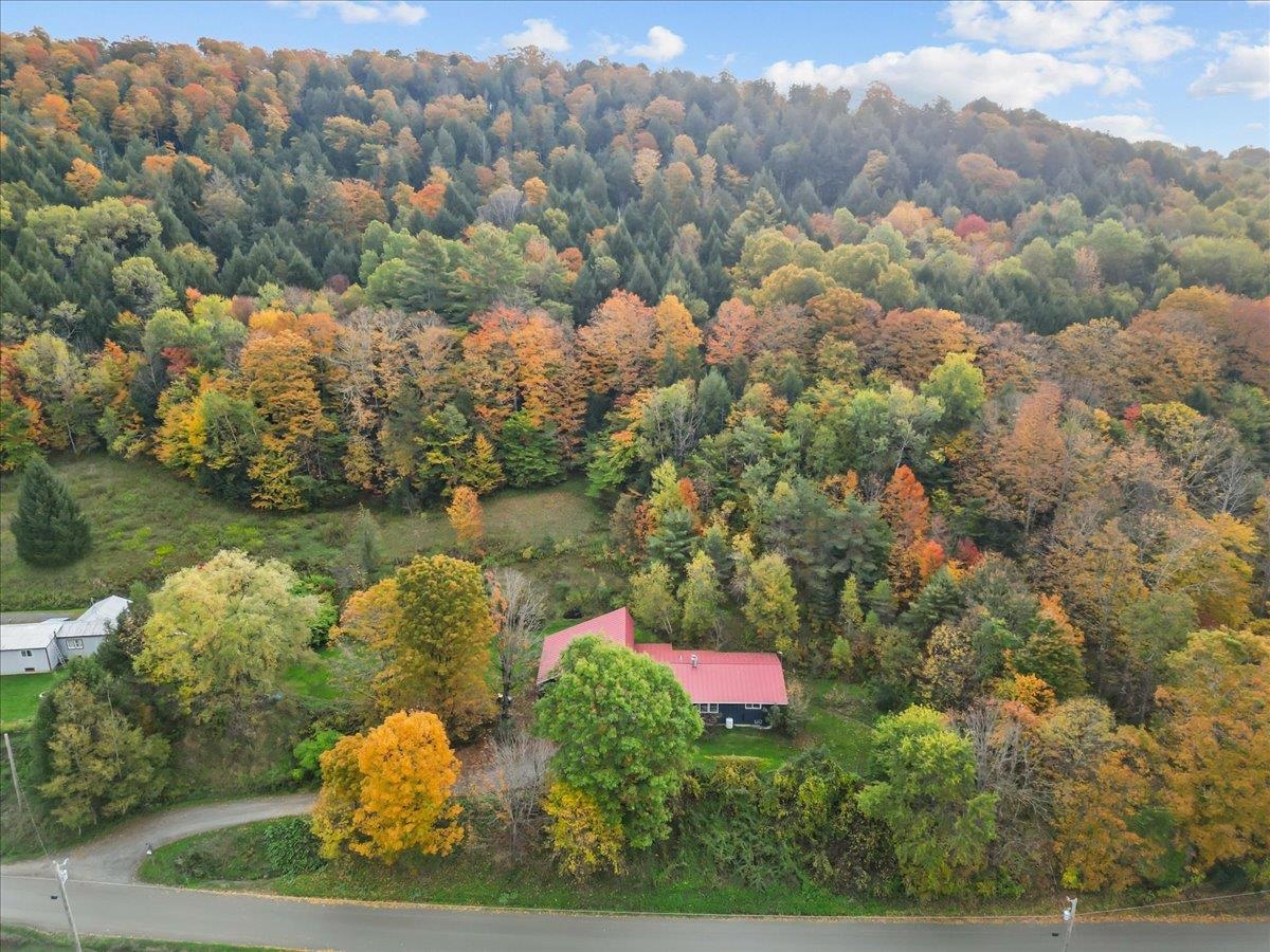 252 Spring Road Tunbridge, VT 05077 - Photo 47 of 54 Gallery Image 47