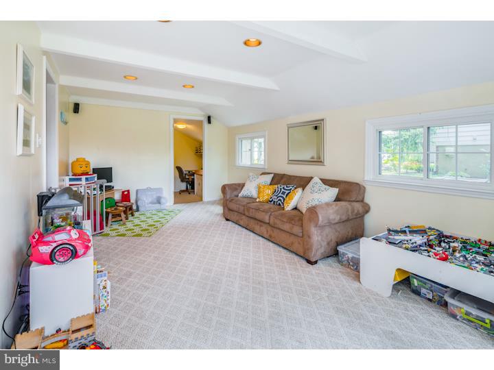 107 Courtland Road Cherry Hill, NJ 08034 - Photo 12 of 25 Gallery Image 12