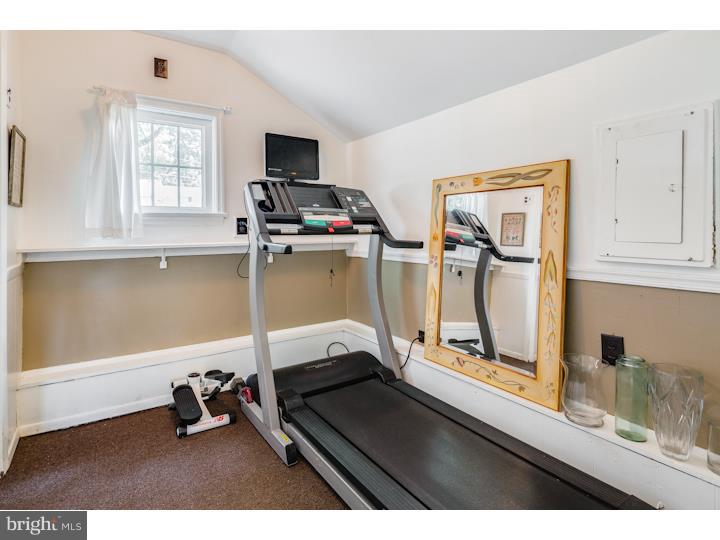 107 Courtland Road Cherry Hill, NJ 08034 - Photo 14 of 25 Gallery Image 14