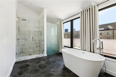 $949,000 | 618 North Rampart Street, Unit 203, New Orleans, LA 70112