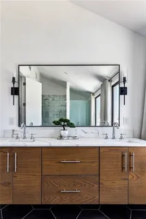 $949,000 | 618 North Rampart Street, Unit 203, New Orleans, LA 70112