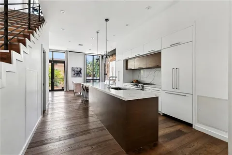 $949,000 | 618 North Rampart Street, Unit 203, New Orleans, LA 70112