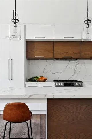 $949,000 | 618 North Rampart Street, Unit 203, New Orleans, LA 70112