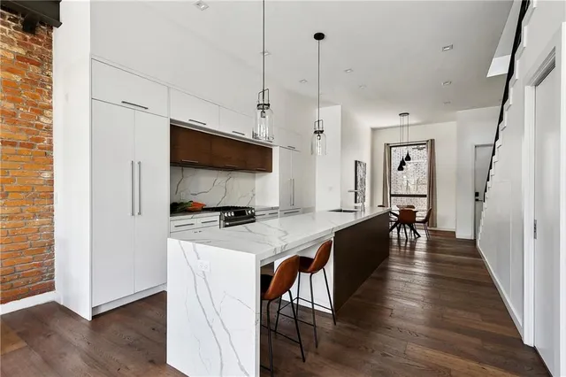 $949,000 | 618 North Rampart Street, Unit 203, New Orleans, LA 70112