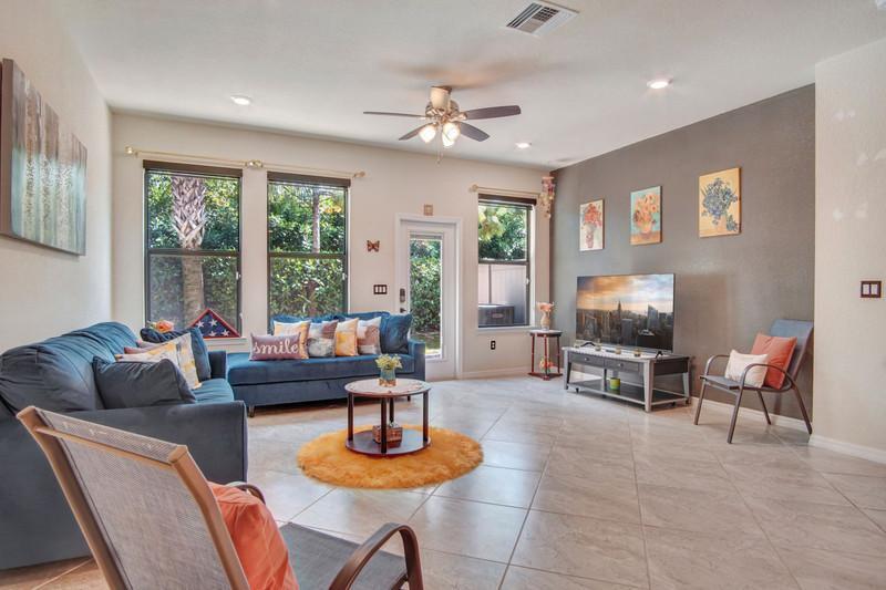 2374 Post Street Palm Springs, FL 33406 - Photo 3 of 28 PHOTO-2023-10-29-02-30-11