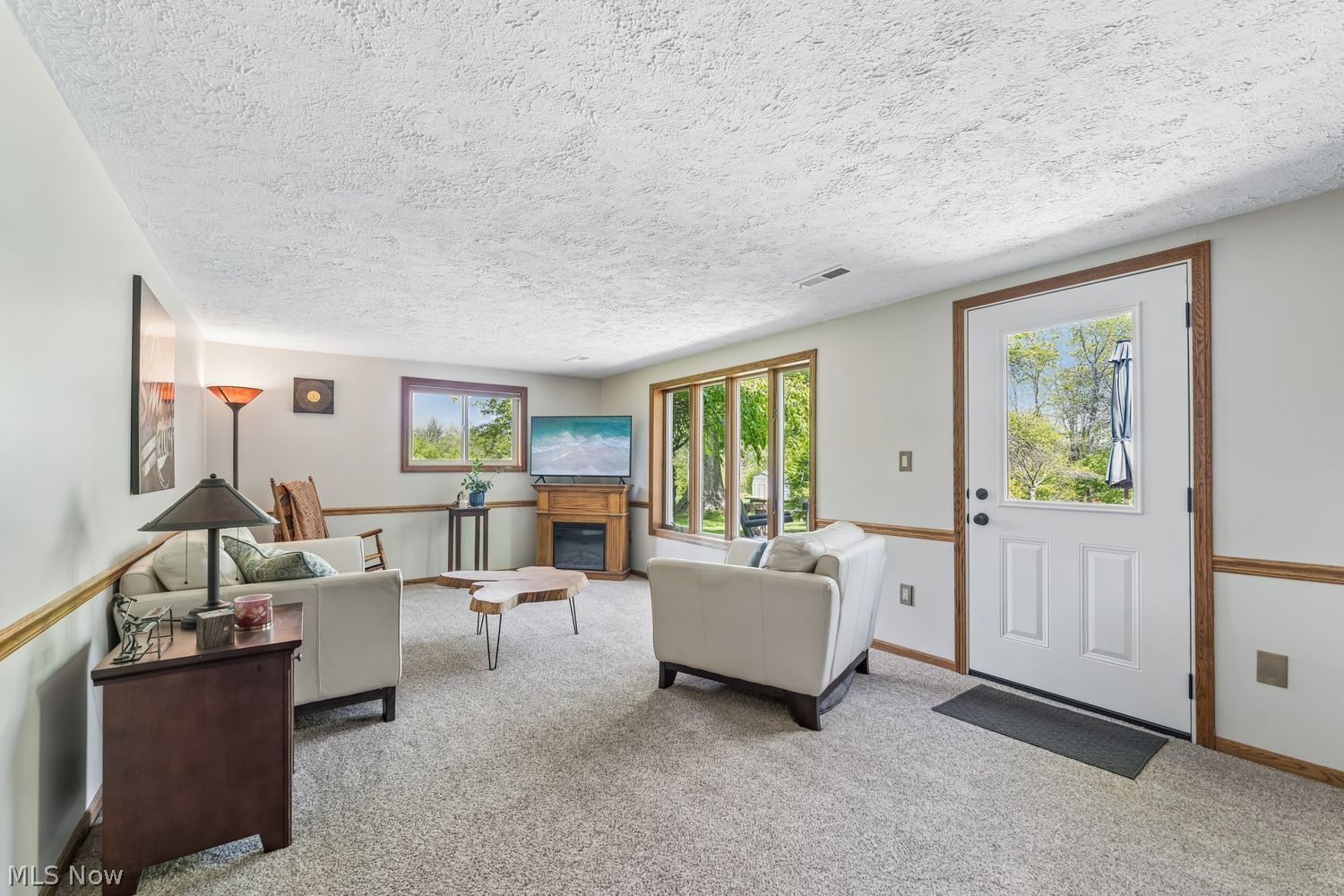 5113 West Bath Road Akron, OH 44333 - Photo 22 of 48 Spacious family room walk-out lower level to a patio