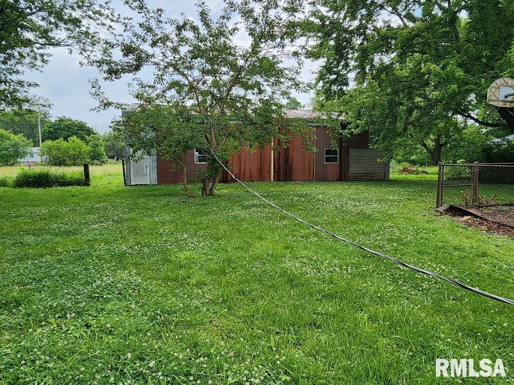 630 Church Street Xenia, IL 62899 - Photo 5 of 31