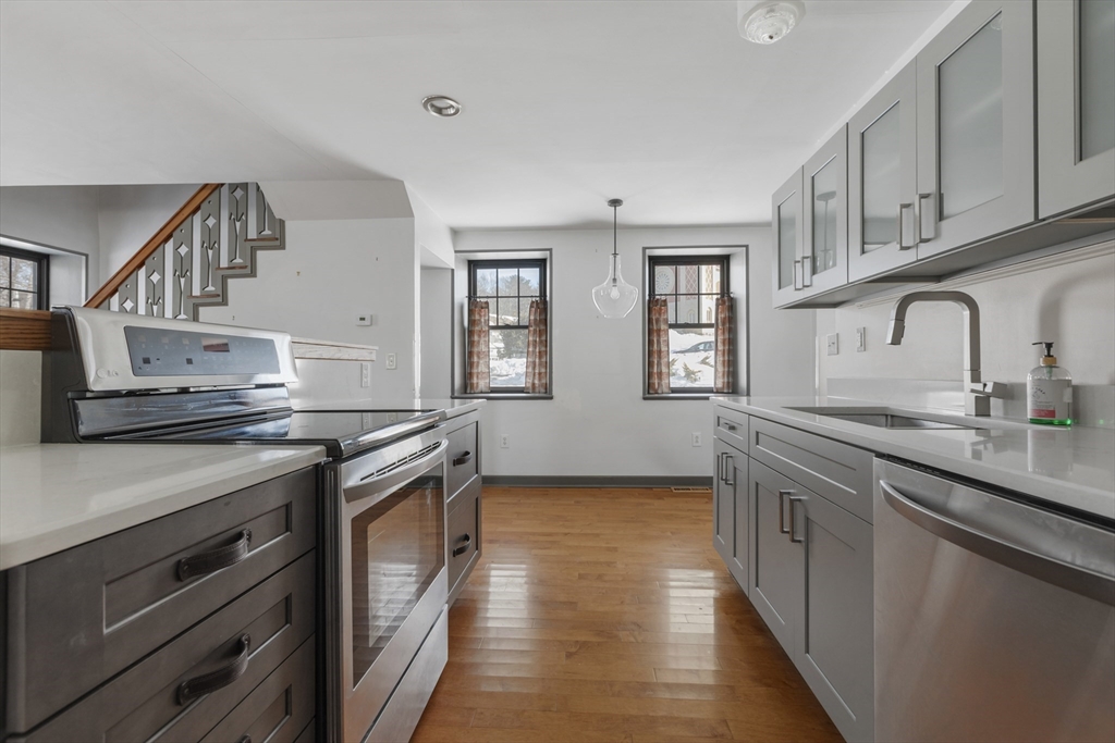 2294 Providence Road Northbridge, MA 01534 - Photo 14 of 29