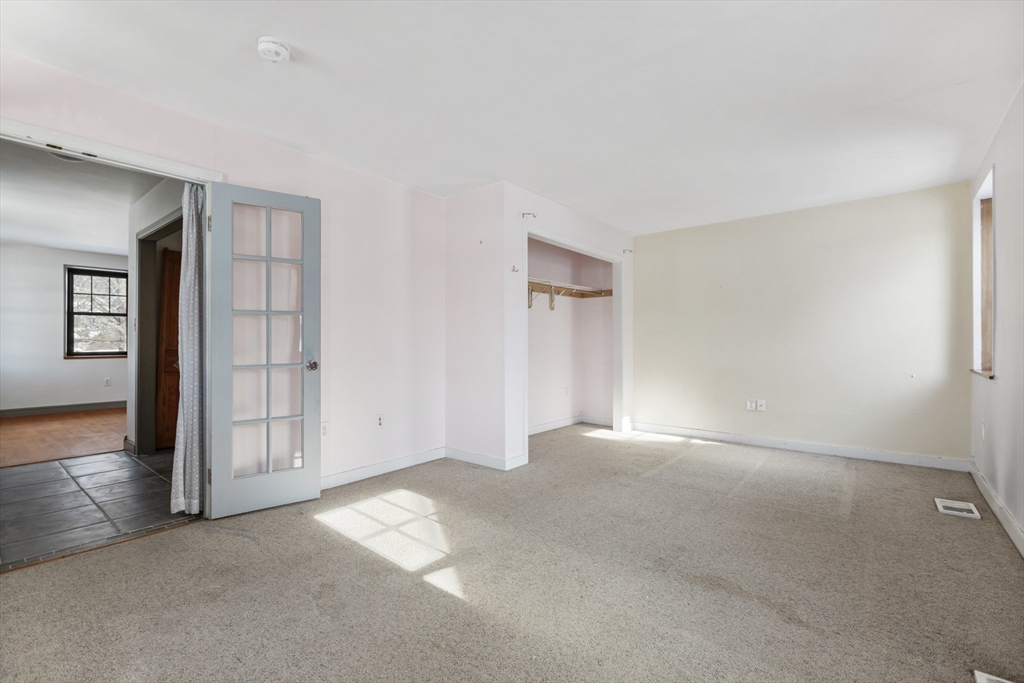 2294 Providence Road Northbridge, MA 01534 - Photo 19 of 29