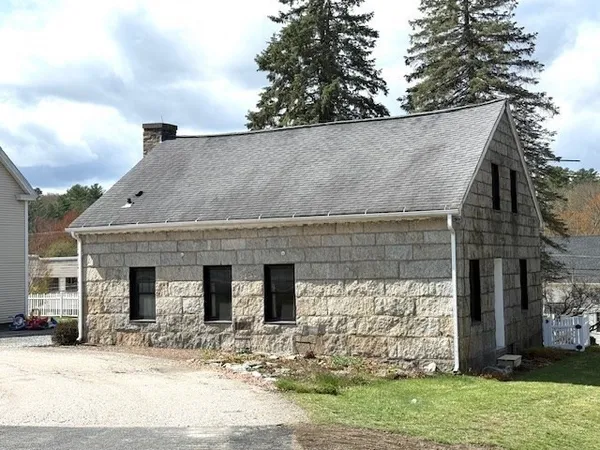 $399,900 | 2294 Providence Road, Northbridge, MA 01534