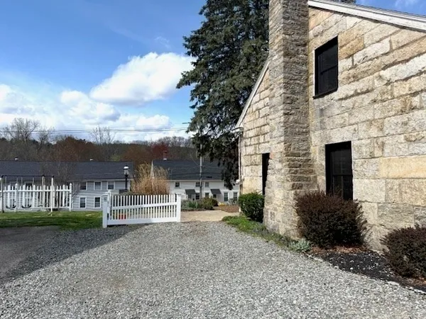 $399,900 | 2294 Providence Road, Northbridge, MA 01534